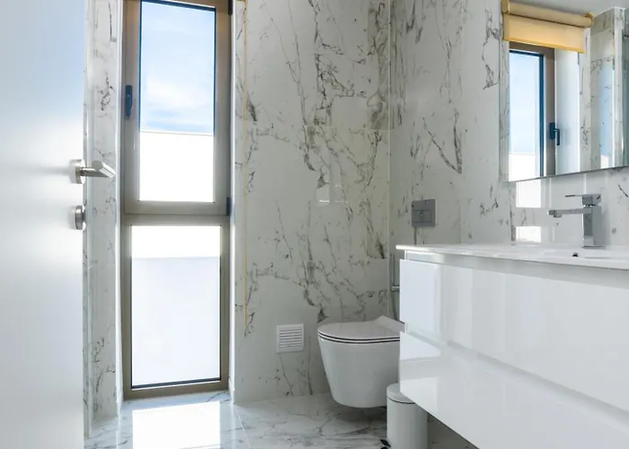 Bright & Stylish First Floor - 16l * Лориньян