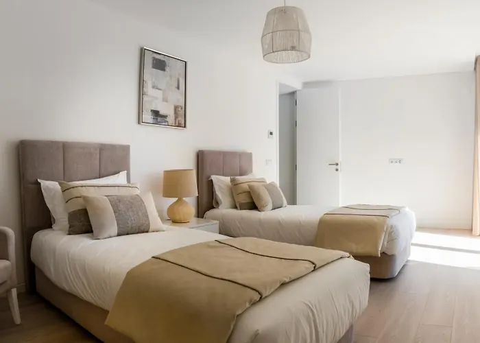 Апартаменты Bright & Stylish First Floor - 16l *