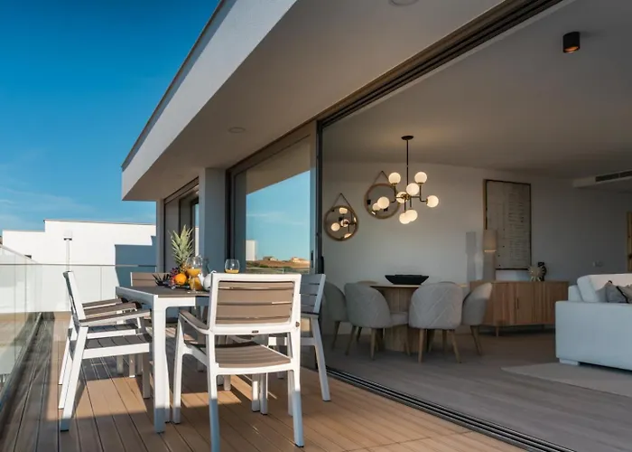 Bright & Stylish First Floor - 16l * Лориньян