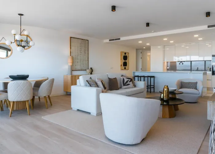 Апартаменты Bright & Stylish First Floor - 16l Лориньян