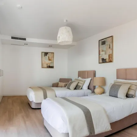 아파트 Bright & Stylish First Floor - 16l *