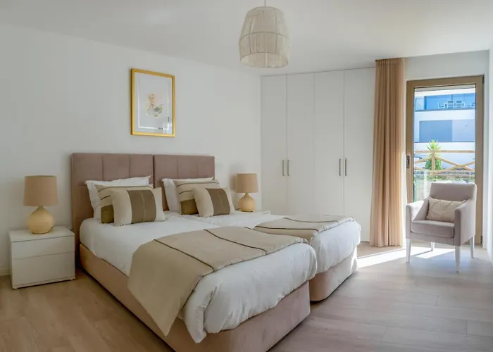 Lägenhet Bright & Stylish First Floor - 16l *